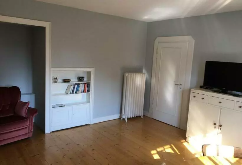 Aamiaismajoitus (B&B) Villa Erbschloe