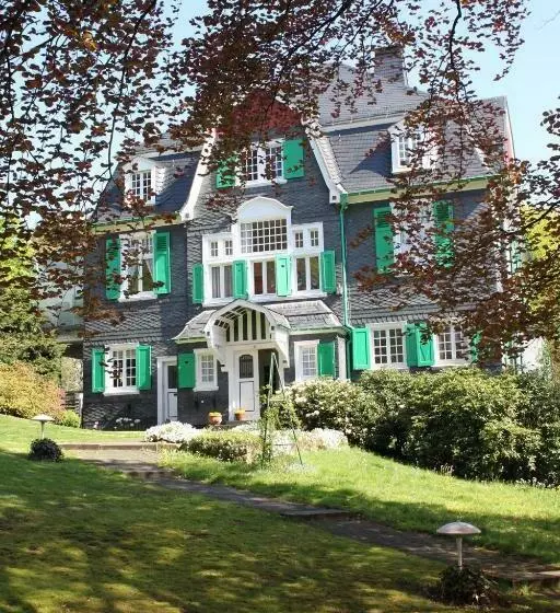 Aamiaismajoitus (B&B) Villa Erbschloe