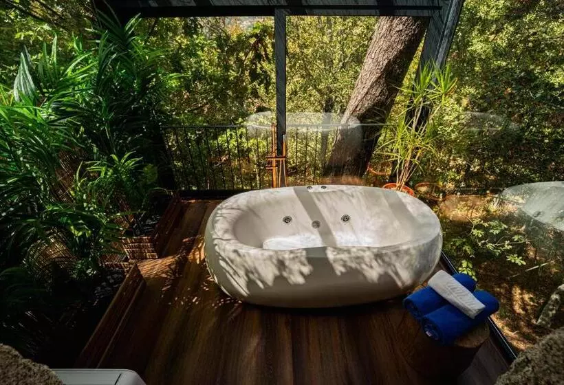 Hotelli Peso Village