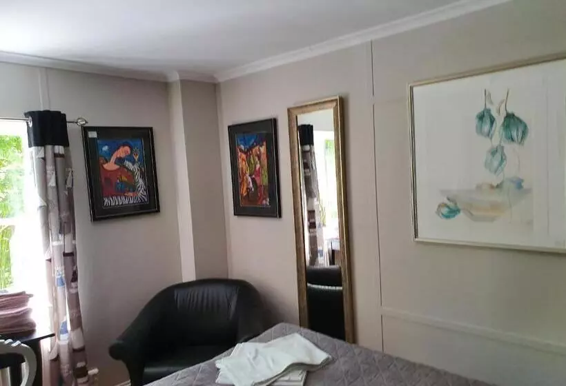 Mangelgårdens B&b