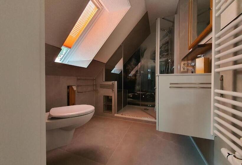 Numero1 Pension Und Cafe