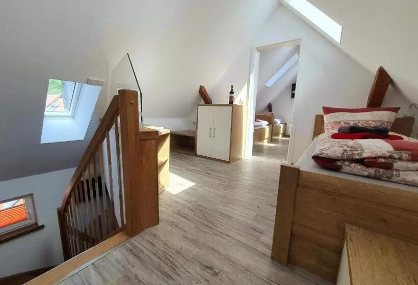 Numero1 Pension Und Cafe