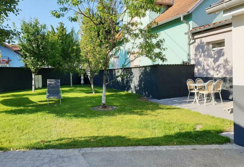 بنسيون Chez Stef