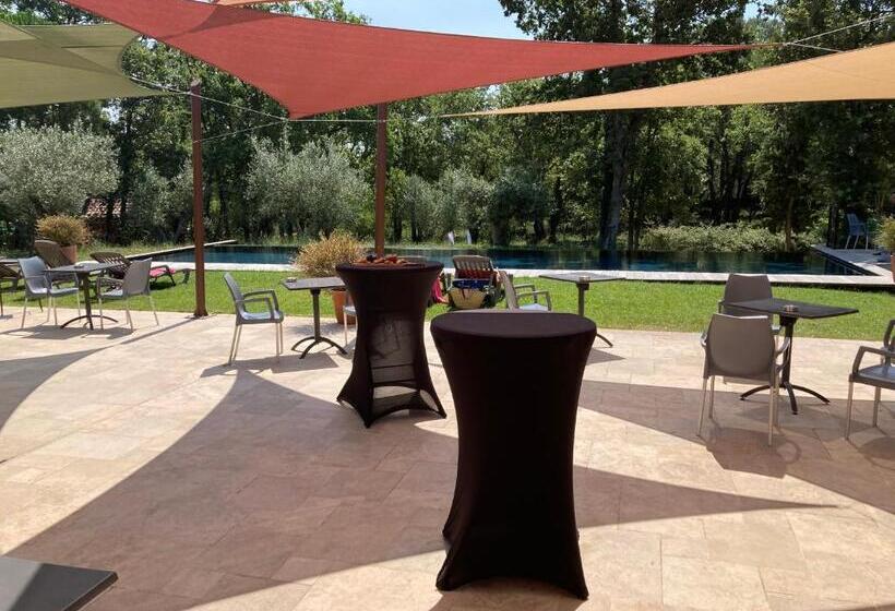 ペンション Domaine Sainte Baume