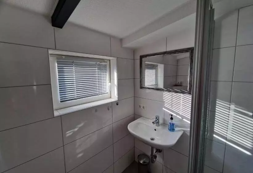 Majatalo Haus Rheinsheimer Scheuer