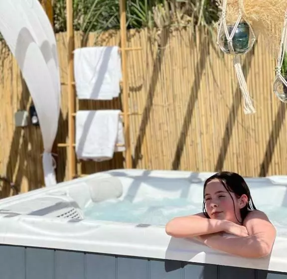 Majatalo Roulotte De Florette