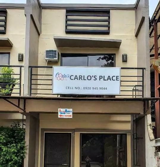 ユースホステル Carlo S Place