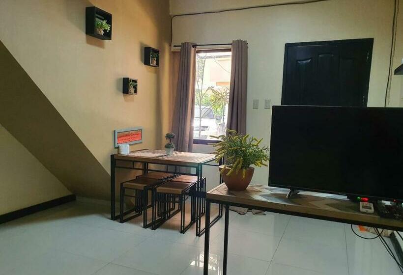 هاستل Carlo S Place