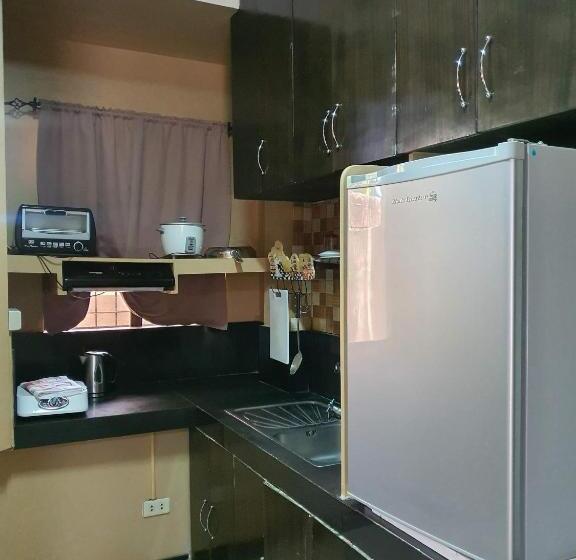 هاستل Carlo S Place