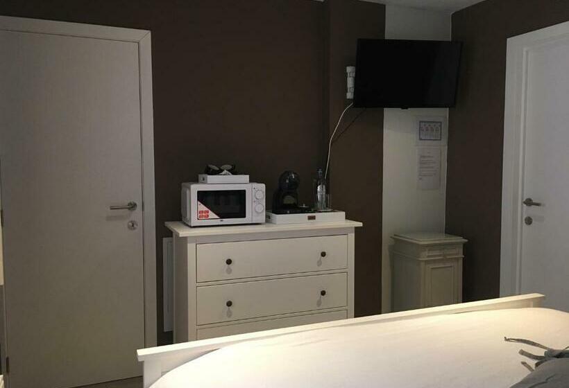 تختخواب و صبحانه Break@bruges