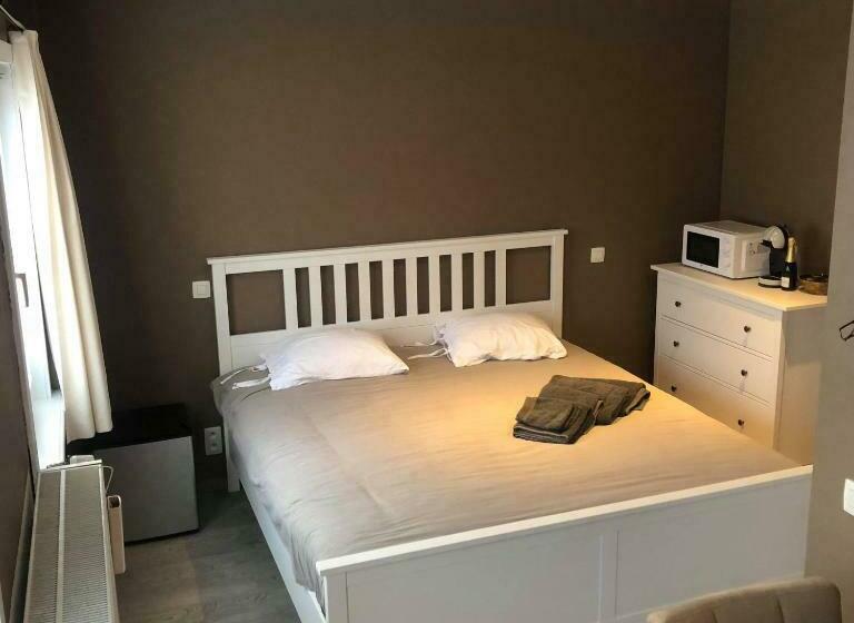 تختخواب و صبحانه Break@bruges