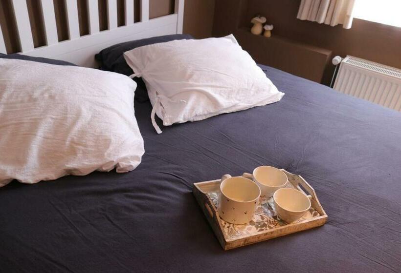 تختخواب و صبحانه Break@bruges