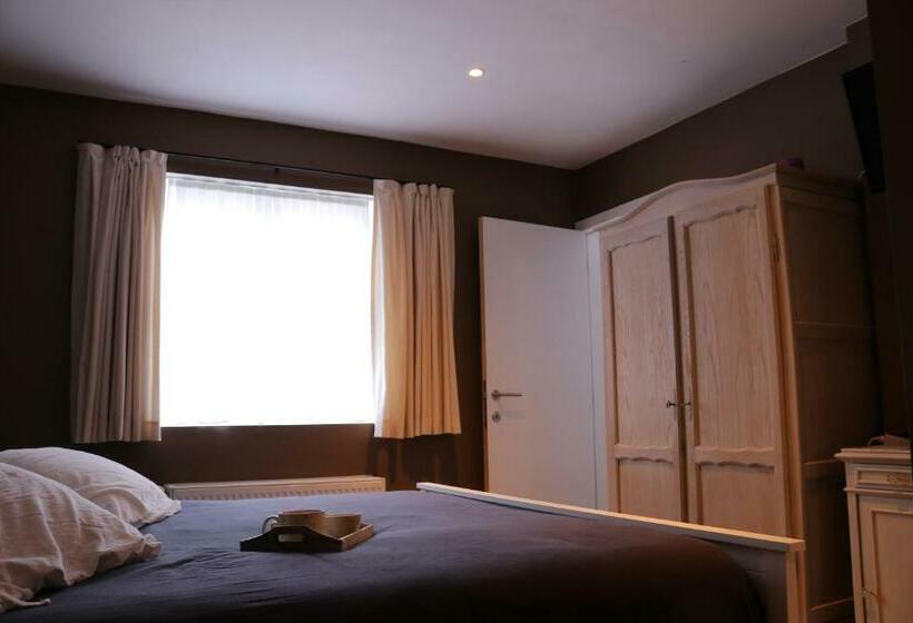 تختخواب و صبحانه Break@bruges