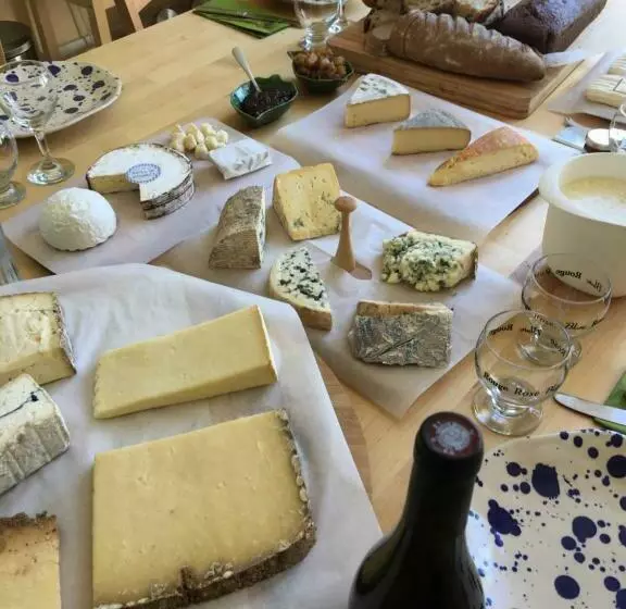 Aamiaismajoitus (B&B) Le Coteau D Olliergues