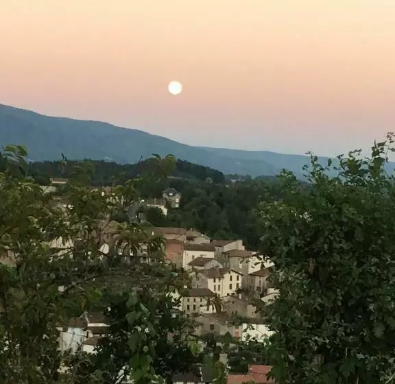 Aamiaismajoitus (B&B) Le Coteau D Olliergues