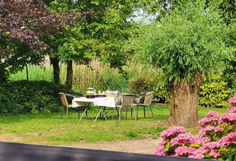 Aamiaismajoitus (B&B) Luxe Bloemenzicht 4 Personen, Bnb, 10 Minuten Van Zee