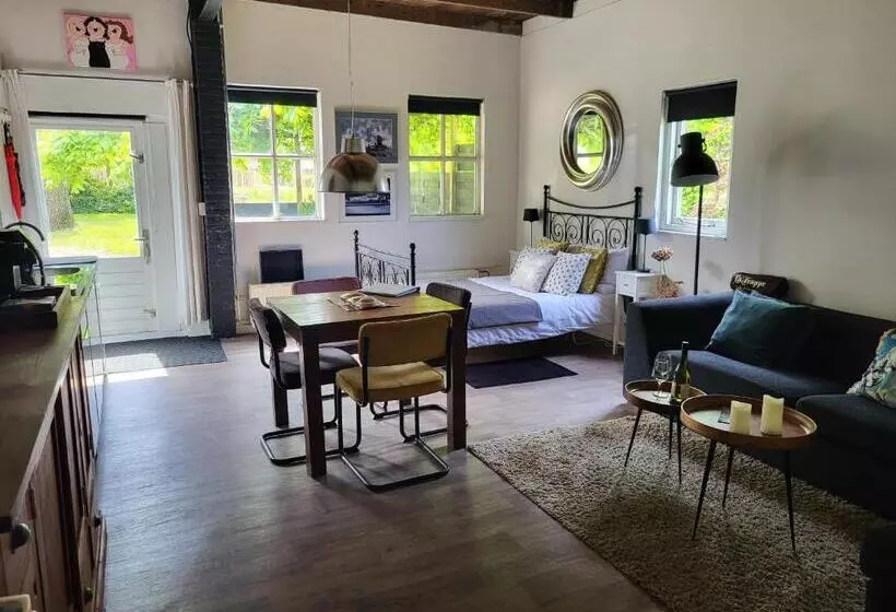 Aamiaismajoitus (B&B) Luxe Bloemenzicht 4 Personen, Bnb, 10 Minuten Van Zee