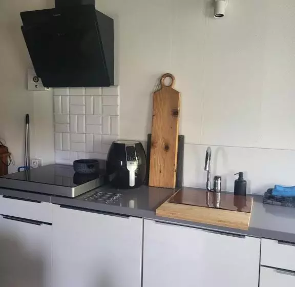 Aamiaismajoitus (B&B) Luxe Bloemenzicht 4 Personen, Bnb, 10 Minuten Van Zee