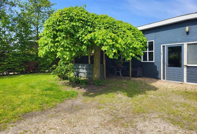 ベッドアンドブレックファースト Luxe Bloemenzicht 4 Personen, Bnb, 10 Minuten Van Zee