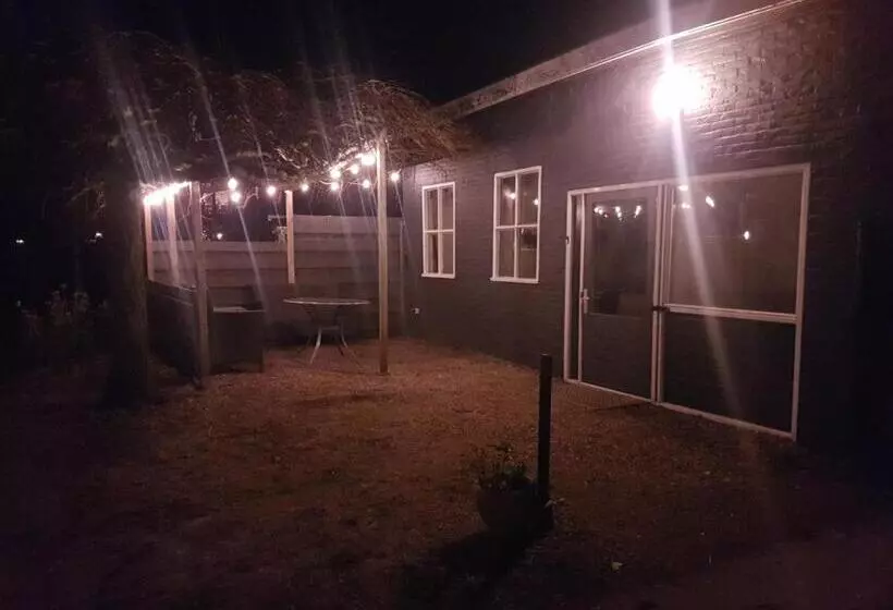 Aamiaismajoitus (B&B) Luxe Bloemenzicht 4 Personen, Bnb, 10 Minuten Van Zee