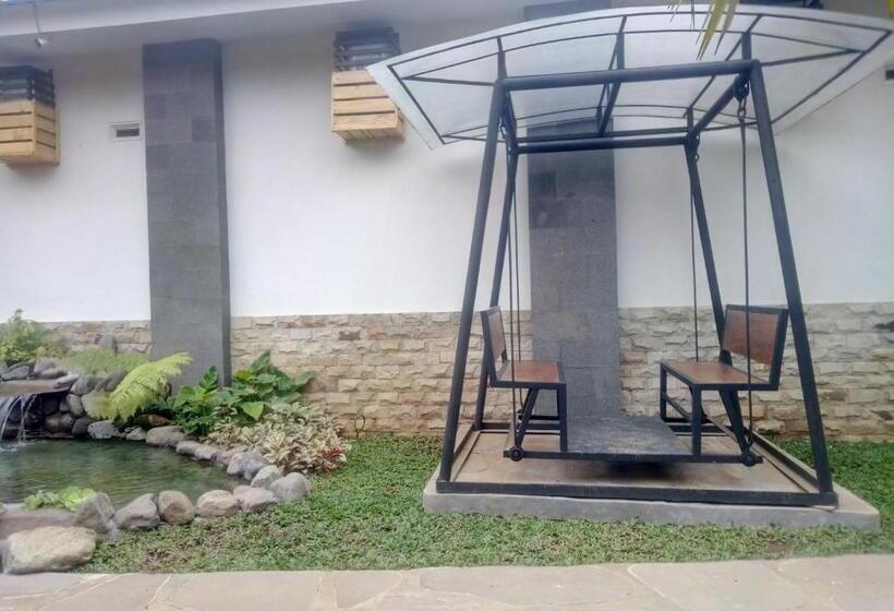 فندق Fredelia Homestay