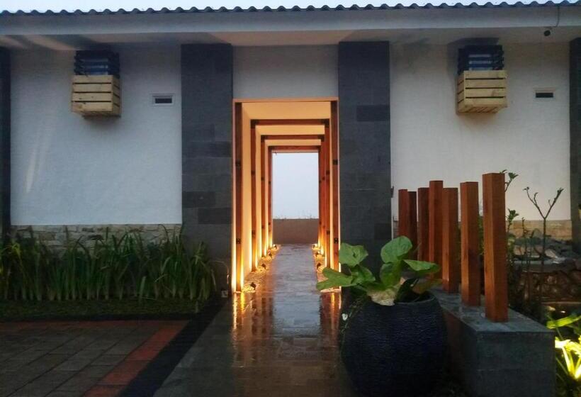 فندق Fredelia Homestay