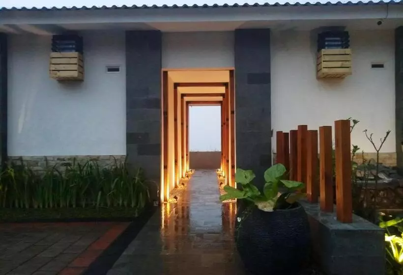 Hotel Fredelia Homestay