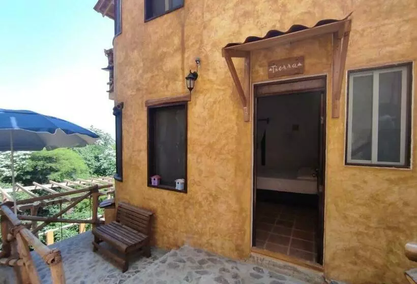 ホテル Quinto Sol