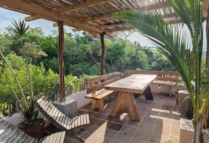 ホテル Quinto Sol