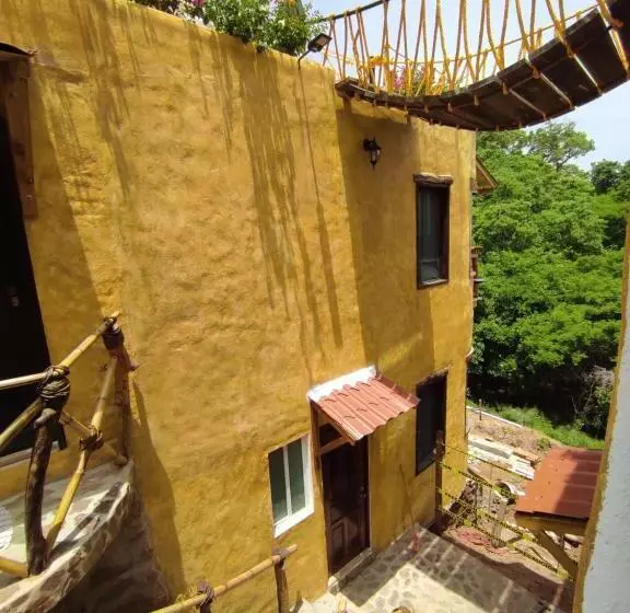 ホテル Quinto Sol