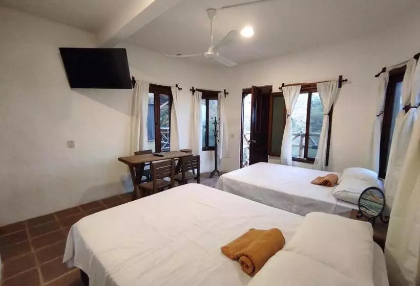 ホテル Quinto Sol