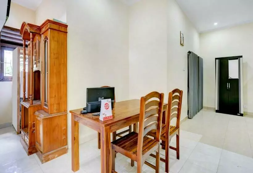 ホテル Vaccinated Staff  Oyo 90022 Puri Kramas Canggu