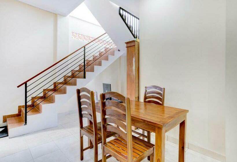 Отель Vaccinated Staff  Oyo 90022 Puri Kramas Canggu