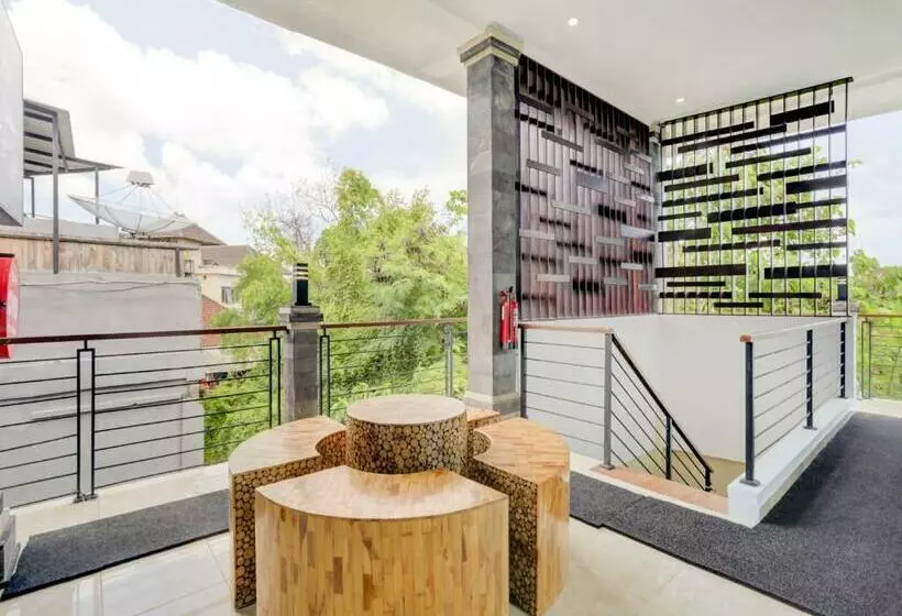 ホテル Vaccinated Staff  Oyo 90022 Puri Kramas Canggu