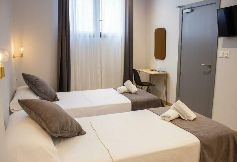 Pensión B4r Self Check In