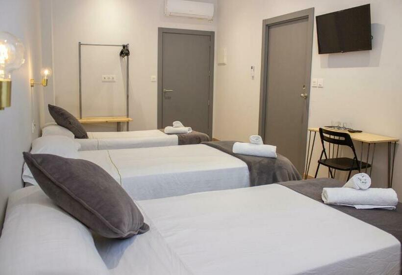 Pensión B4r Self Check In