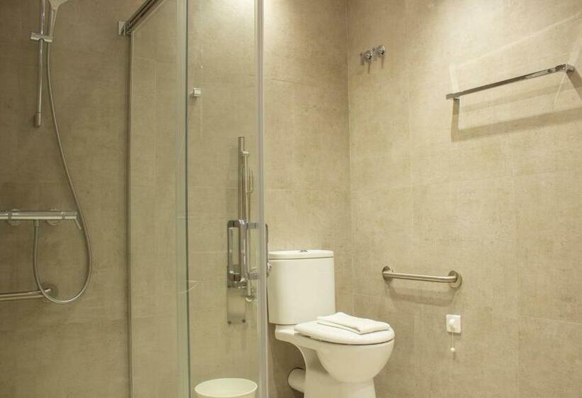 Pensión B4r Self Check In