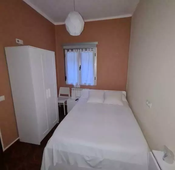 ペンション El Vasco Rooms