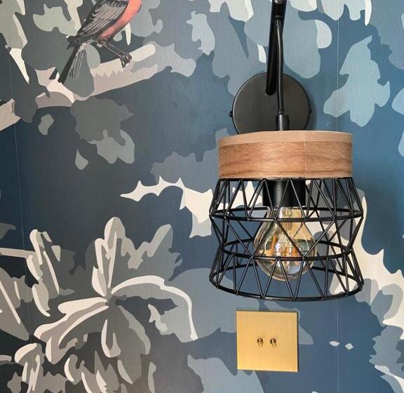 ペンション Maison Blanche Chartres   Maison D Hôtes 5 étoiles