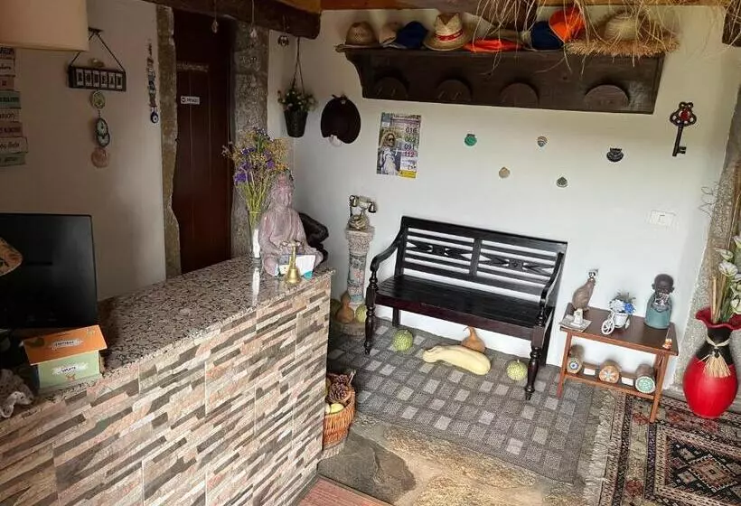Albergue Rectoral De Romean
