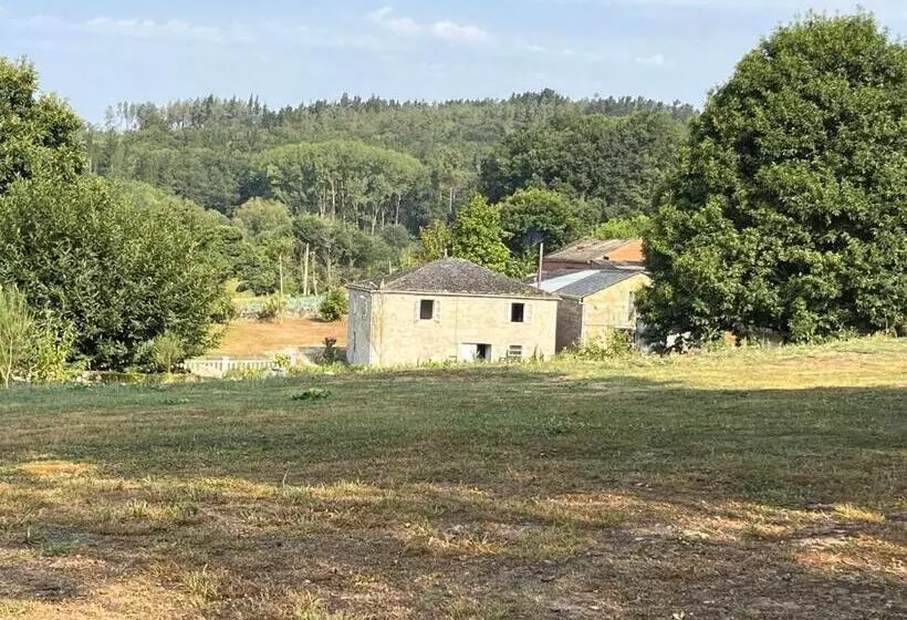 Albergue Rectoral De Romean