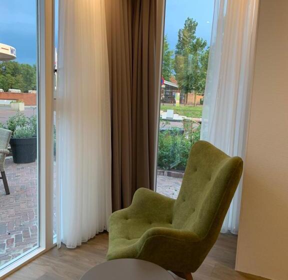 مبيت وإفطار Dorpslogies Adema