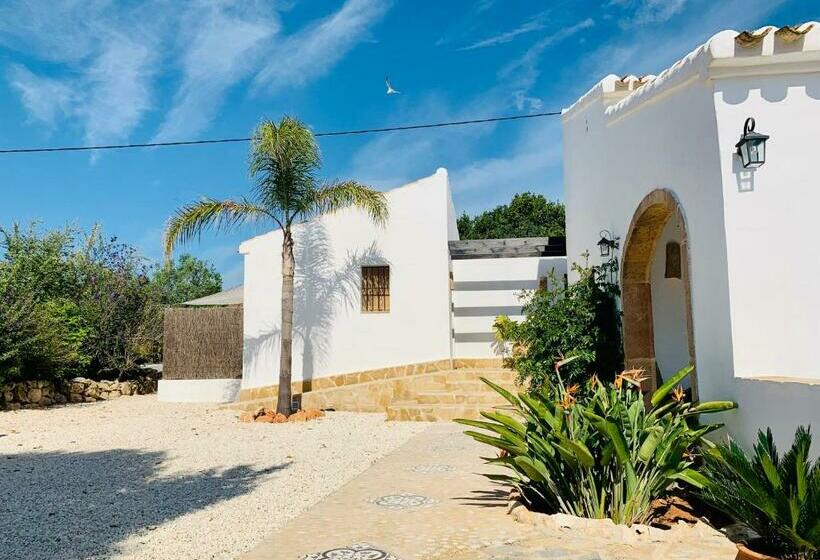 Bed and Breakfast Finca Bona Nit