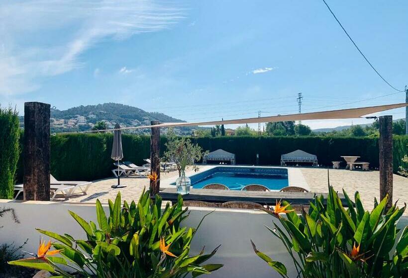 Bed and Breakfast Finca Bona Nit