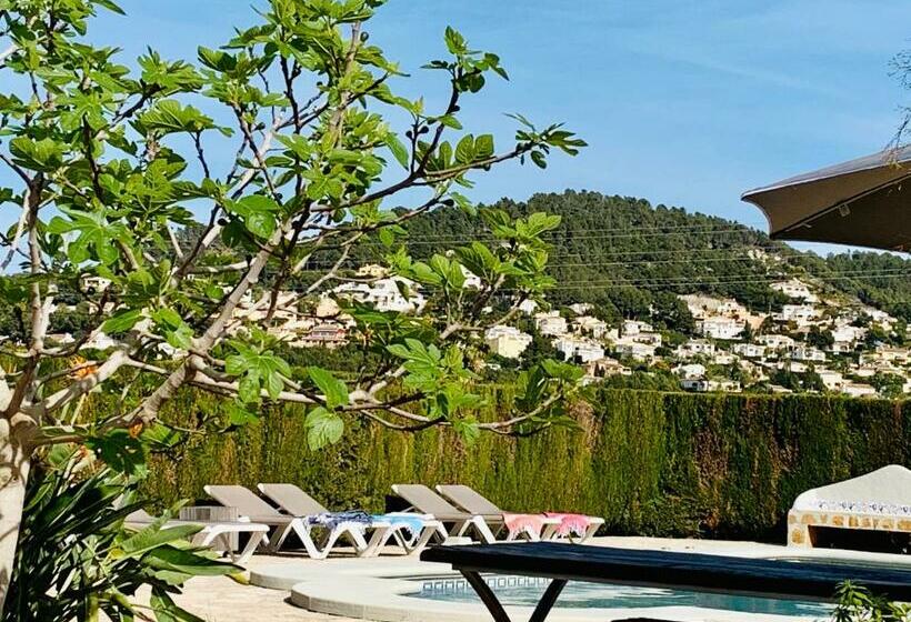 Bed and Breakfast Finca Bona Nit