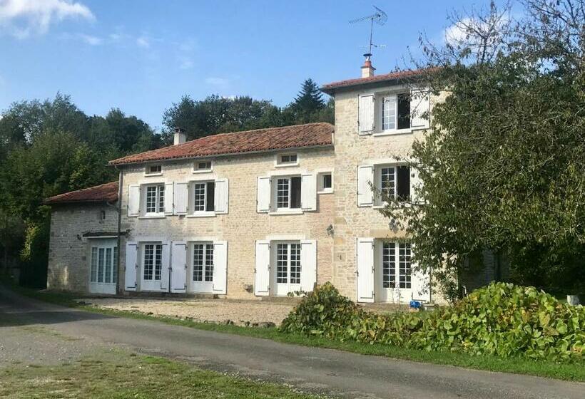 مبيت وإفطار Moulin Sous La Vergne