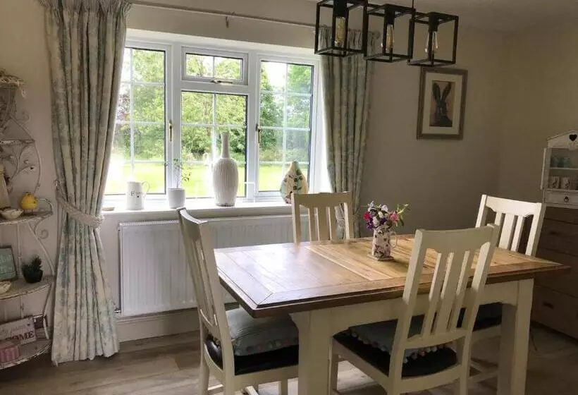 Aamiaismajoitus (B&B) Ticketyboo Suites