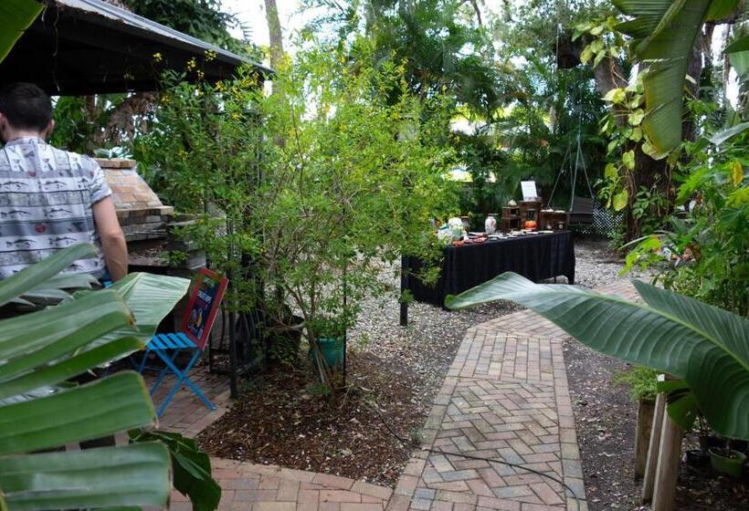 فندق Manatee Palms