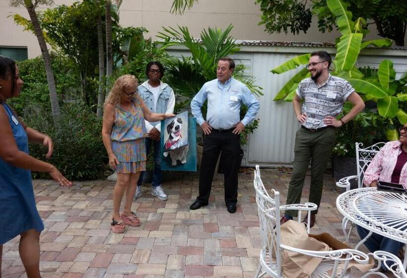 فندق Manatee Palms