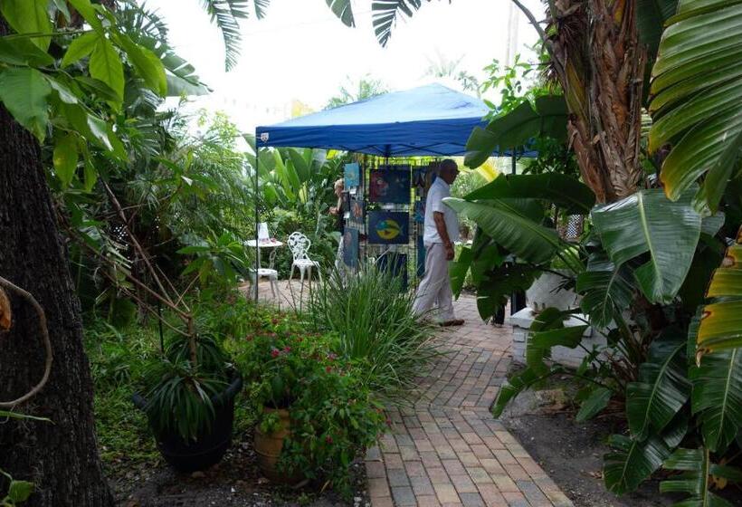 فندق Manatee Palms